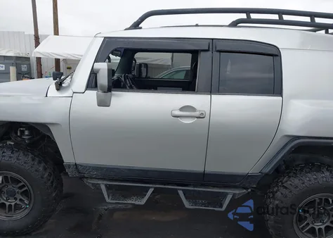 2007 Toyota Fj Cruiser from USA, damaged, VIN JTEBU11F670069061